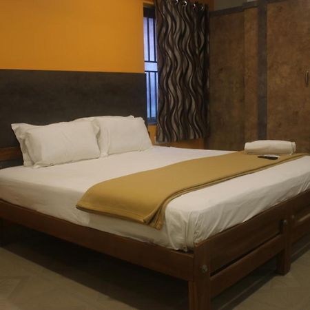 Hotel Sikara, Kumbakonam Zewnętrze zdjęcie
