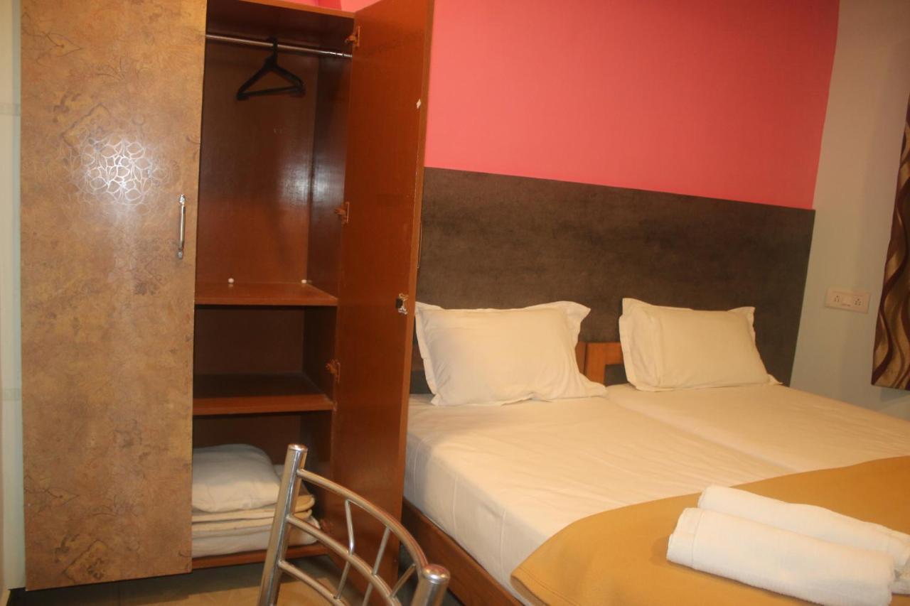 Hotel Sikara, Kumbakonam Zewnętrze zdjęcie