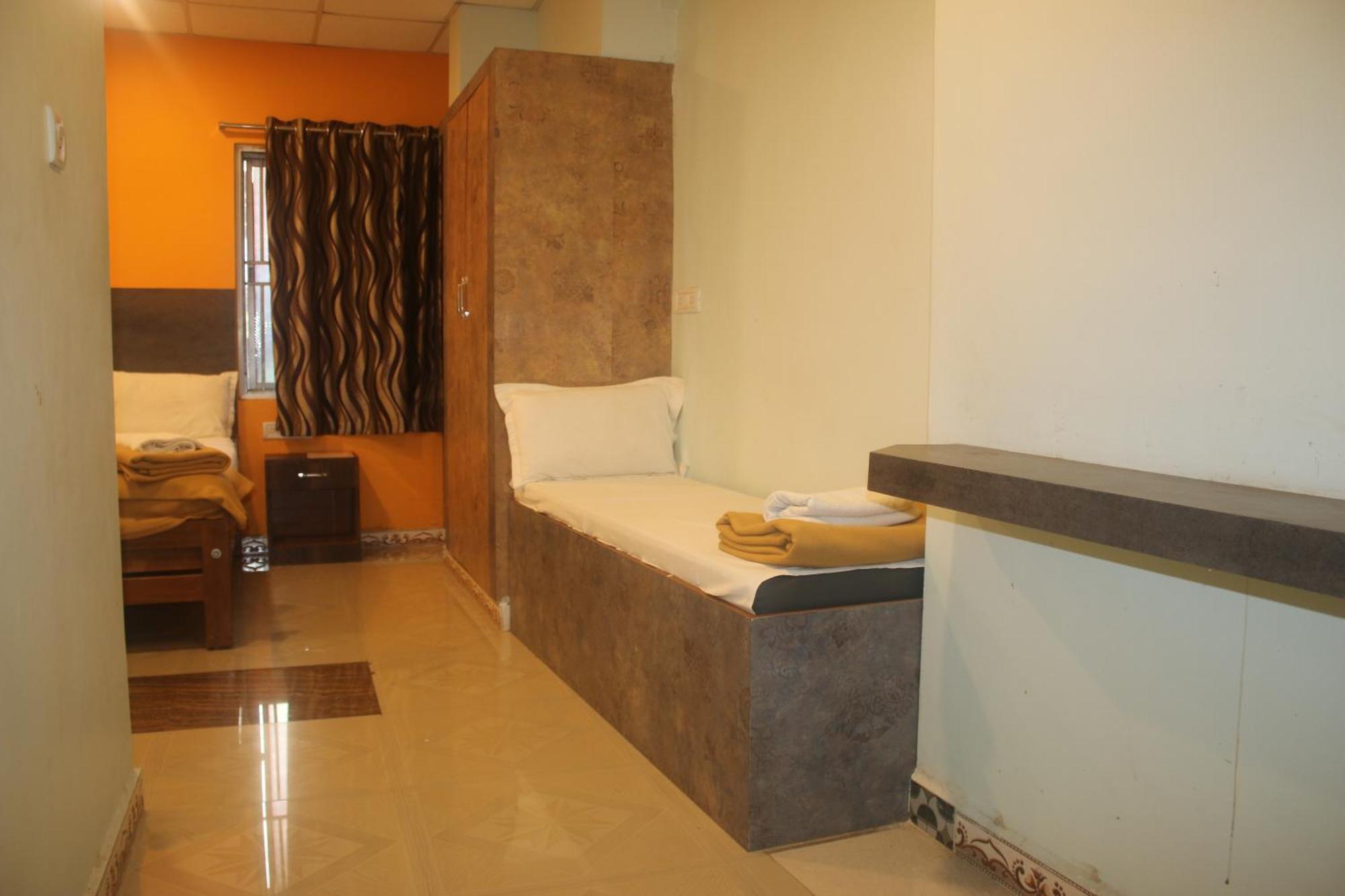 Hotel Sikara, Kumbakonam Zewnętrze zdjęcie